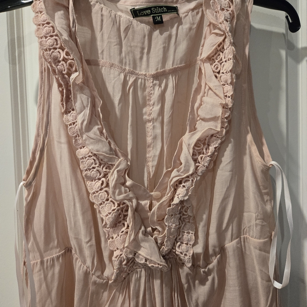 Love Stitch Elegant Pink Sleeveless Top with Lace Trim Size Medium - Picture 2 of 5